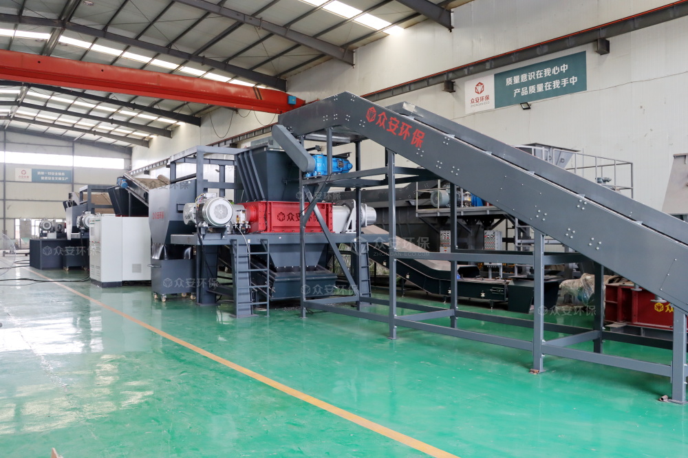 东南亚日产100吨生活垃圾RDF三级破碎装备发货