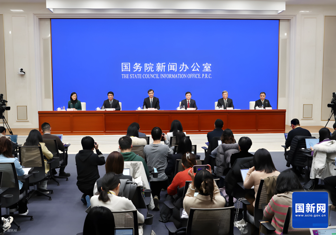 循环经济再迎政策东风：废旧电池、光伏板、风电设备回收成新焦点